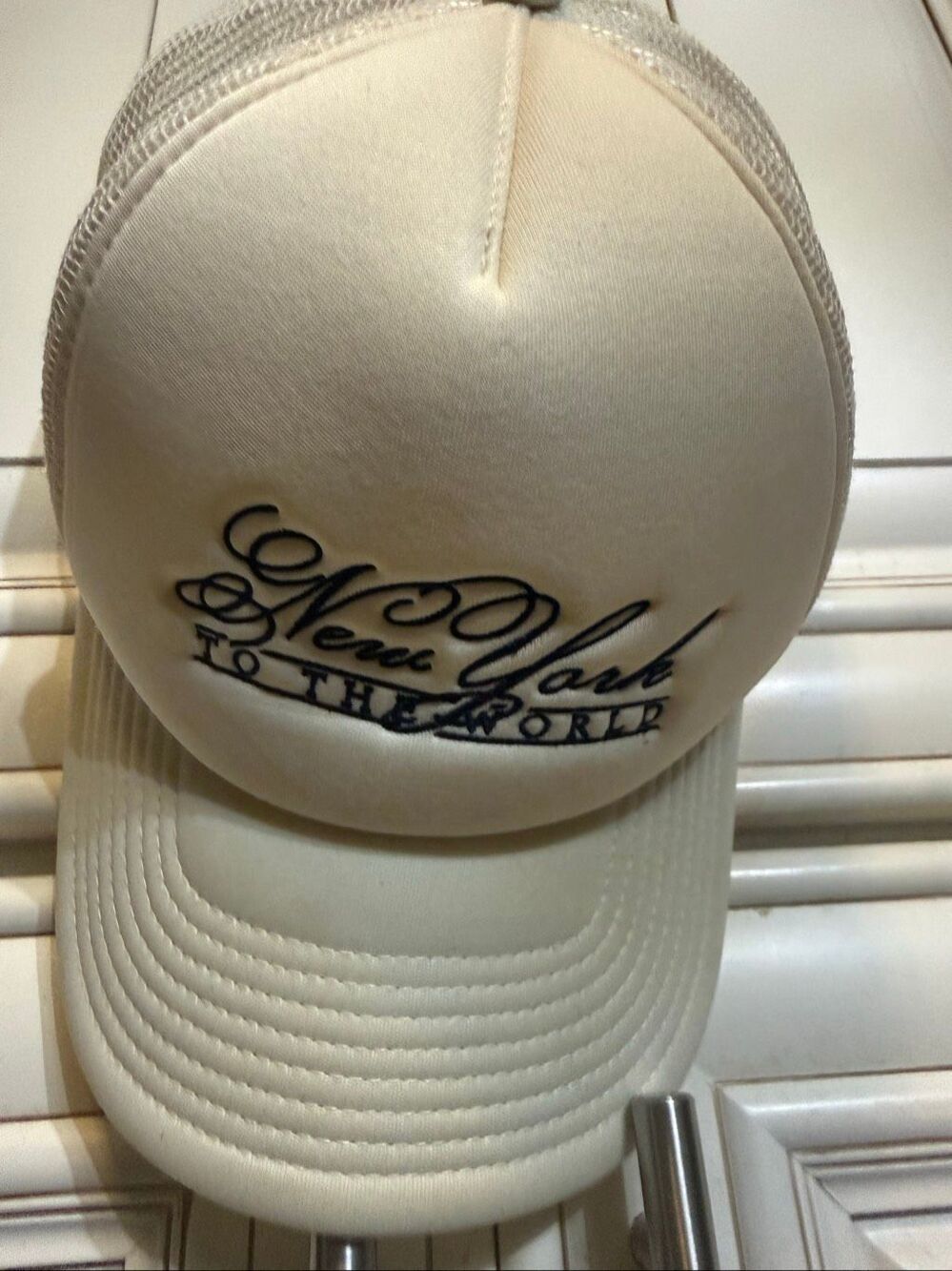 Kith Men's New York to The World Snapback Nylon Poly Foam Trucker Hat Cream OS
